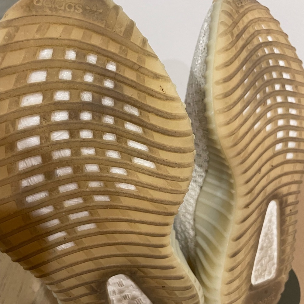 COPY - Yeezy Boost 350 V2 'Light' - Picture 9 of 9